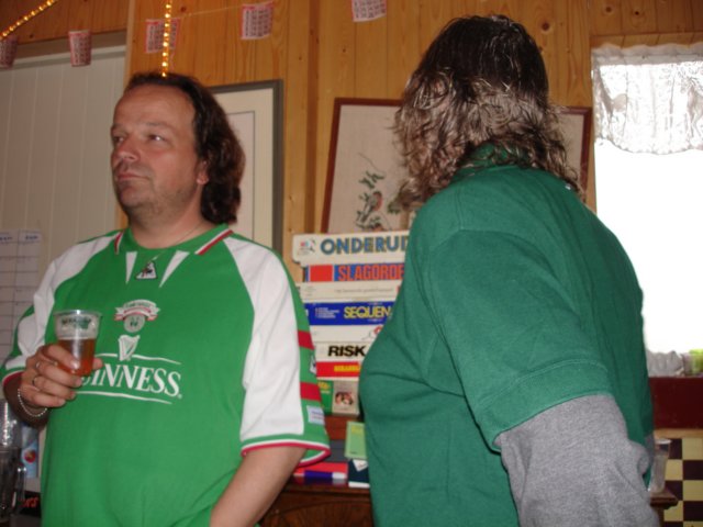 2006HWK 106.jpg